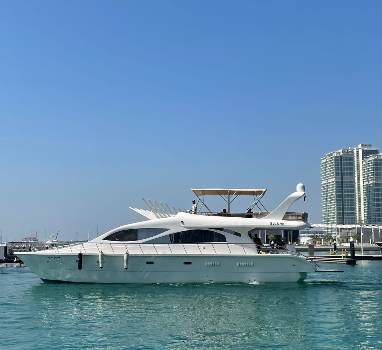 75ft Luxury Yacht View